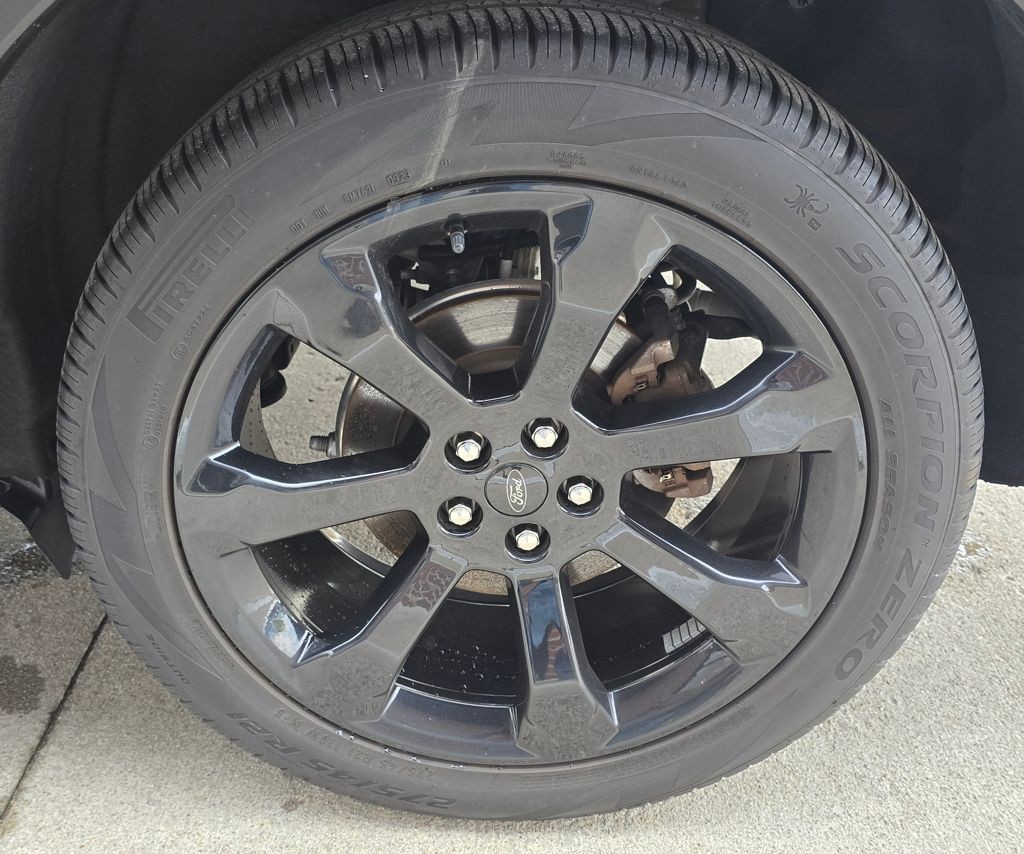 2023 Ford Explorer Image 14