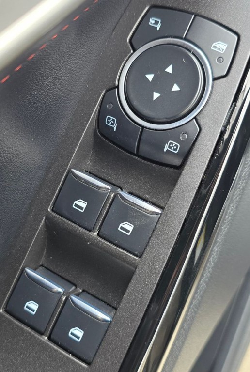 2023 Ford Explorer Image 18