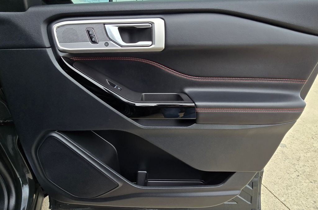 2023 Ford Explorer Image 37