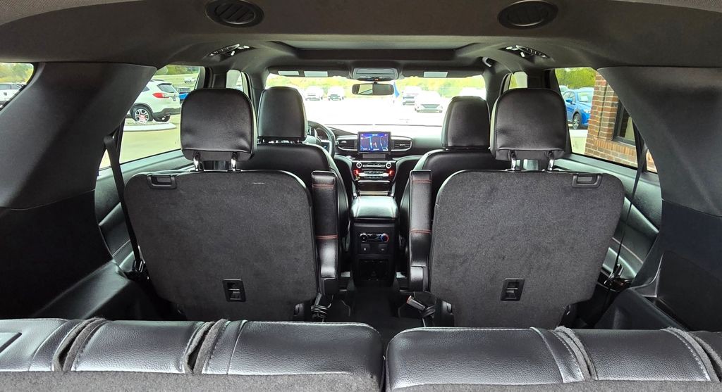 2023 Ford Explorer Image 44