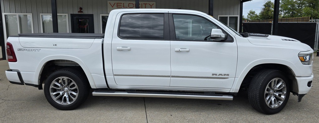 2022 RAM 1500 Image 2