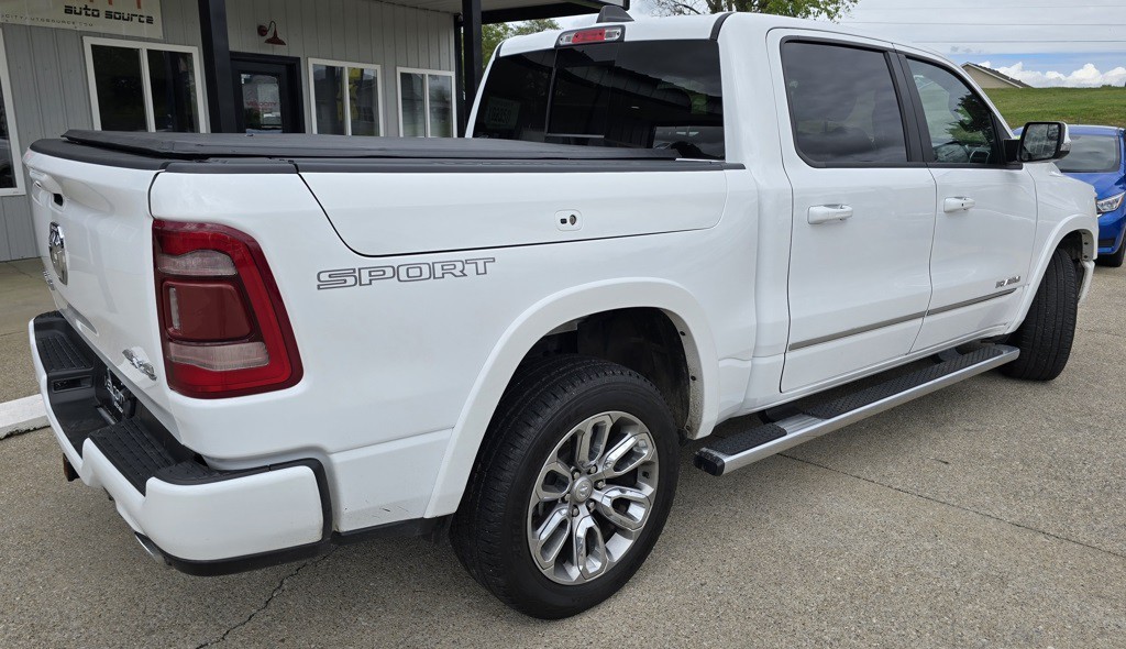 2022 RAM 1500 Image 3