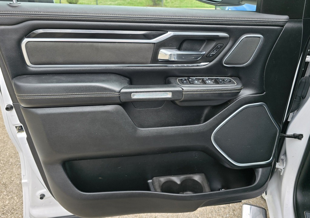 2022 RAM 1500 Image 8