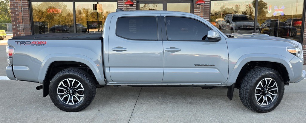 2020 Toyota Tacoma Image 4