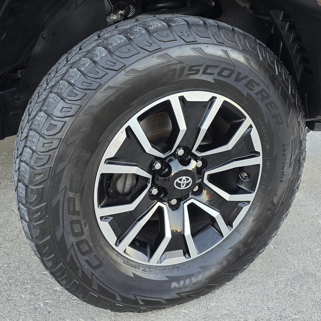 2020 Toyota Tacoma Image 13