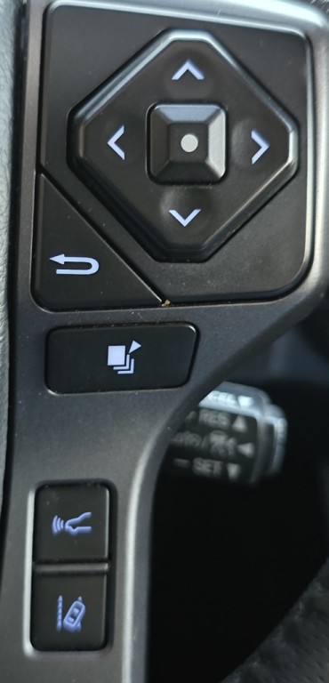 2020 Toyota Tacoma Image 25