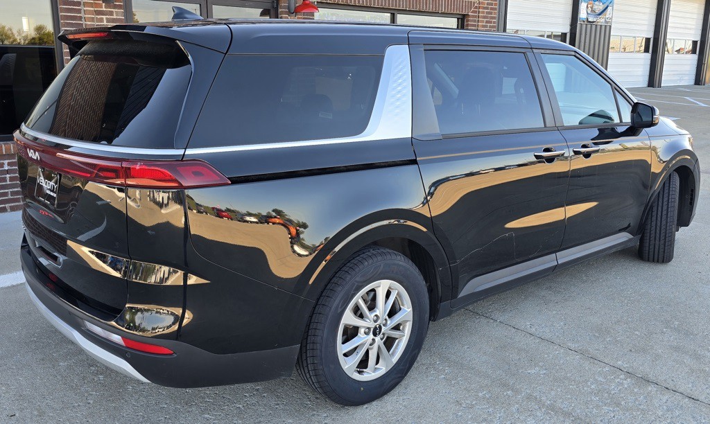 2022 Kia Carnival Image 3