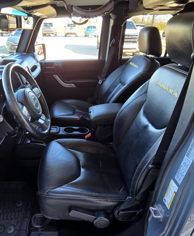 2015 Jeep Wrangler Image 16