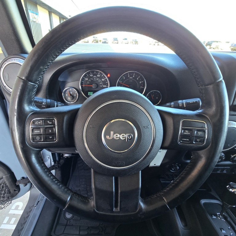 2015 Jeep Wrangler Image 18