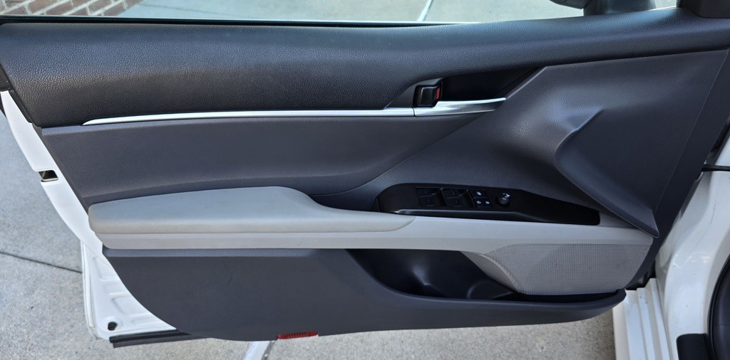 2022 Toyota Camry Image 8