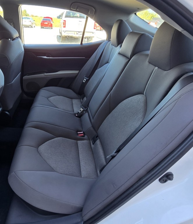 2022 Toyota Camry Image 17
