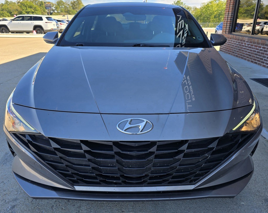 2023 Hyundai Elantra Image 7
