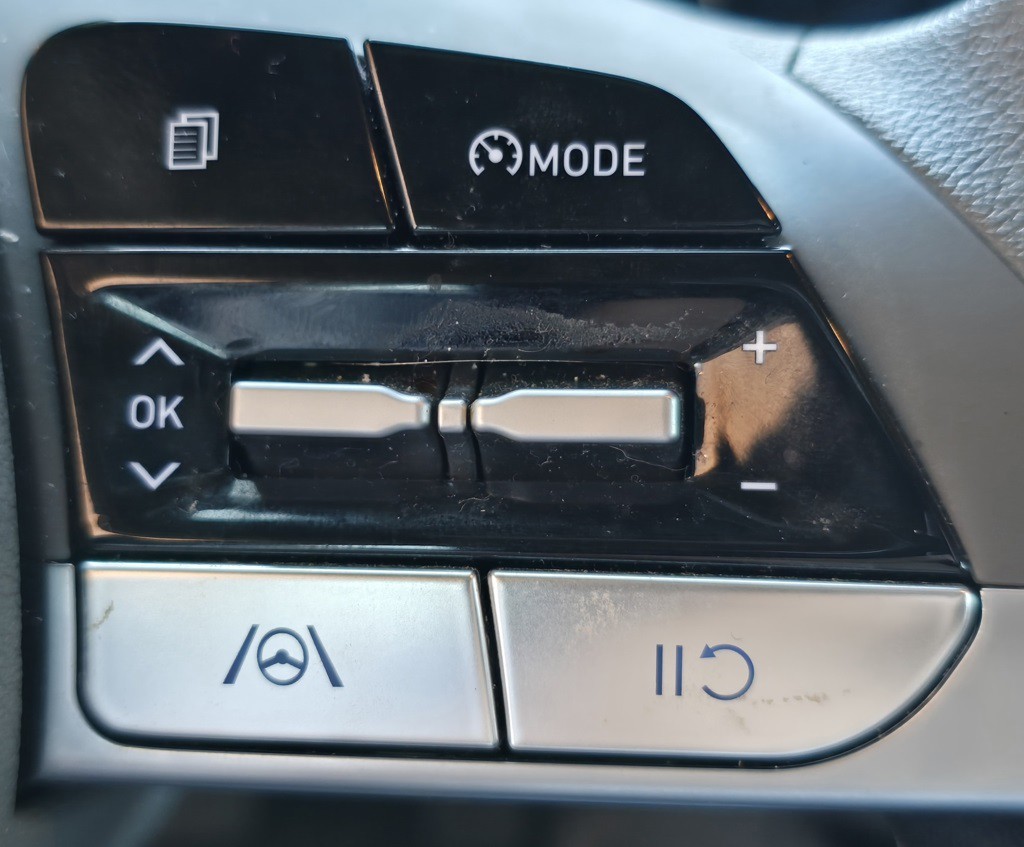 2023 Hyundai Elantra Image 11