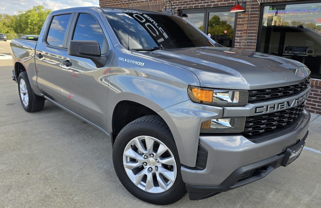 2021 Chevrolet Silverado 1500 Image 2