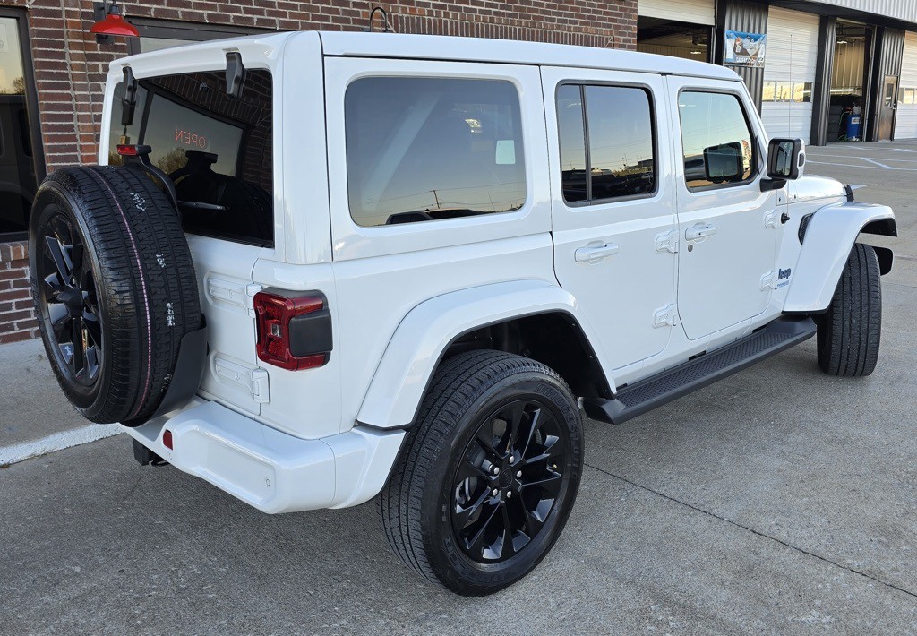 2021 Jeep Wrangler Image 6