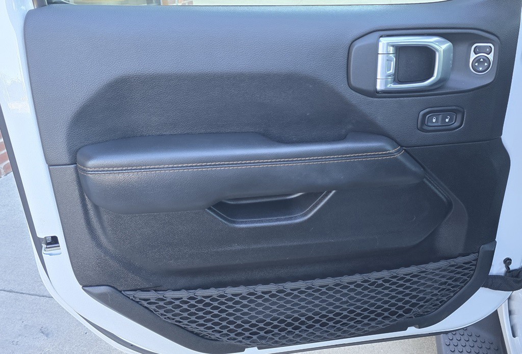 2021 Jeep Wrangler Image 12