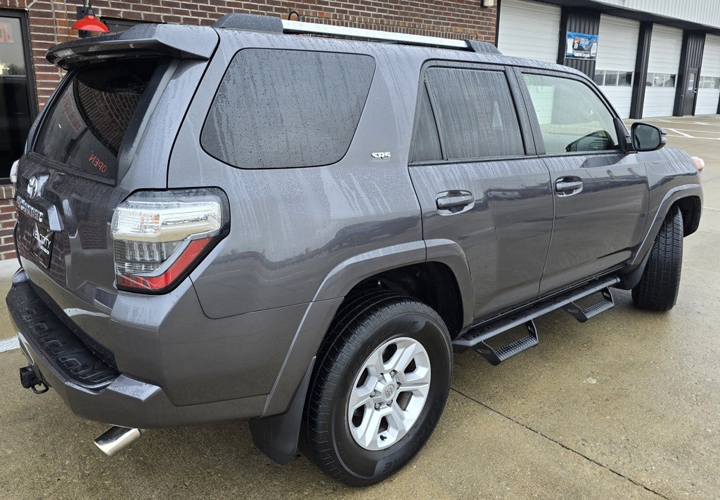 2023 Toyota 4Runner Image 6