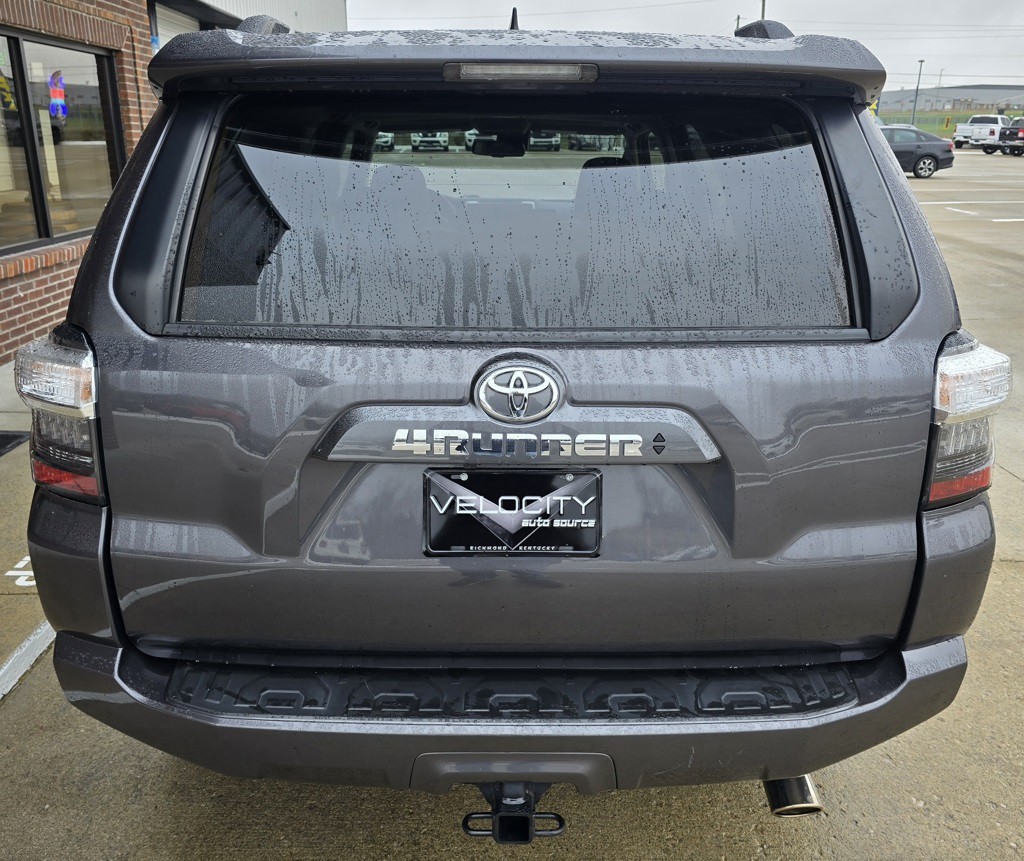 2023 Toyota 4Runner Image 8