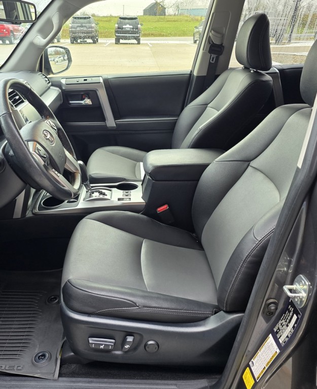 2023 Toyota 4Runner Image 17