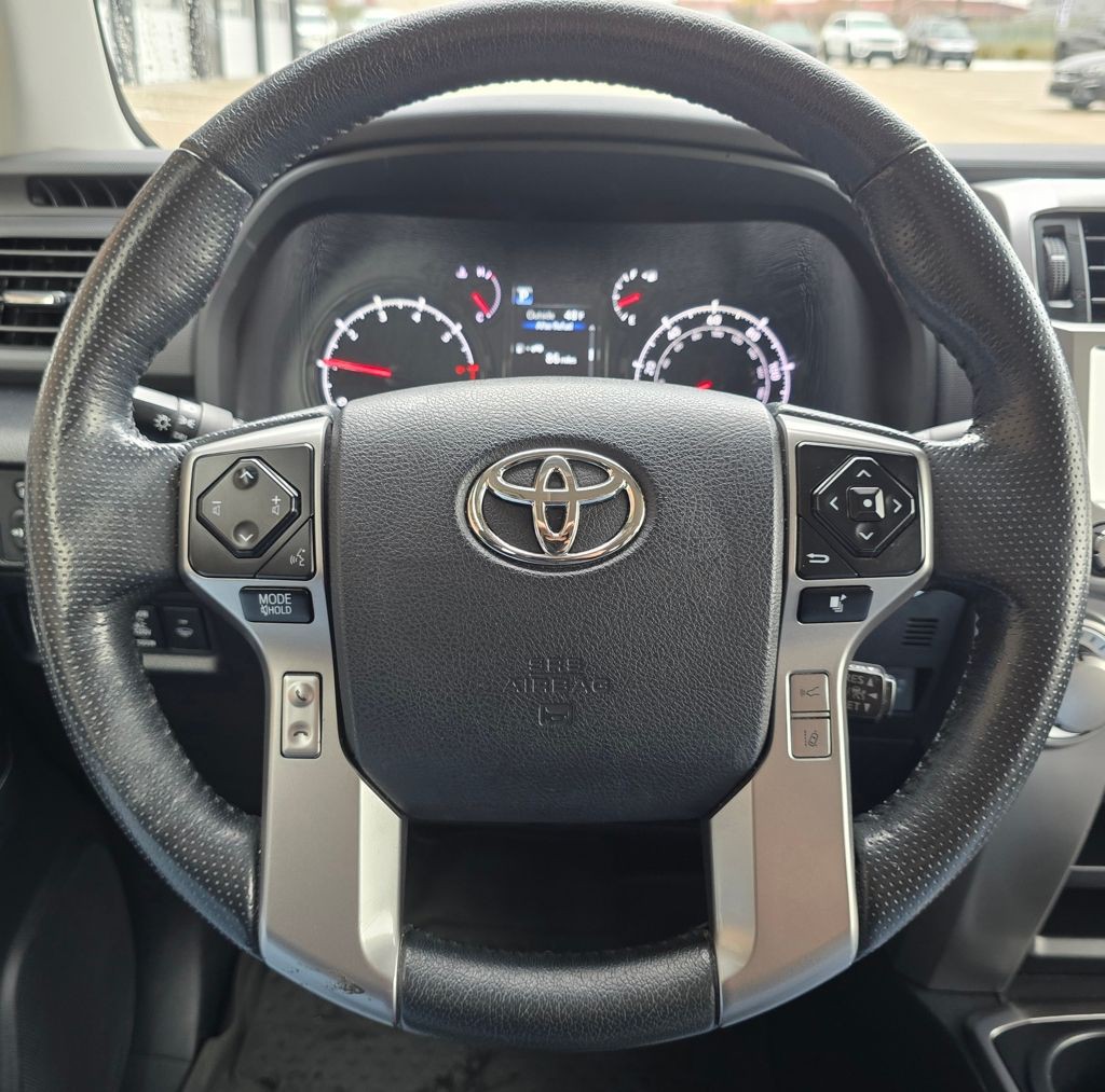 2023 Toyota 4Runner Image 21