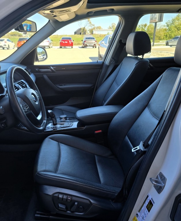 2017 BMW X3 Image 10