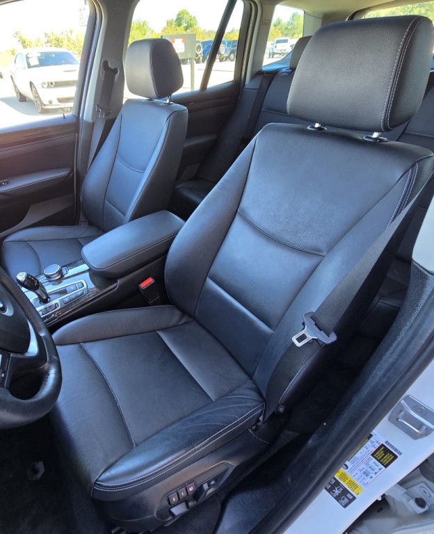 2017 BMW X3 Image 11
