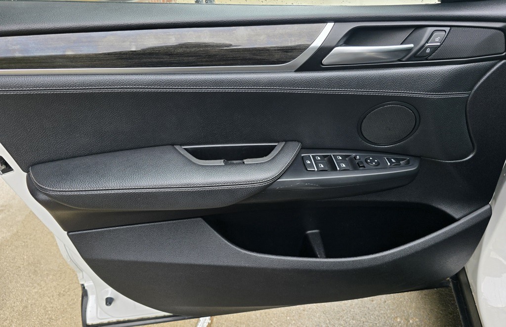 2017 BMW X3 Image 15