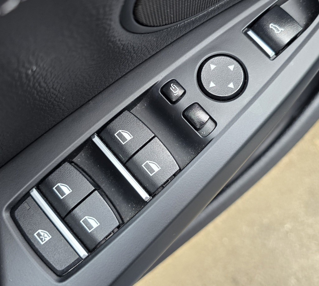 2017 BMW X3 Image 16