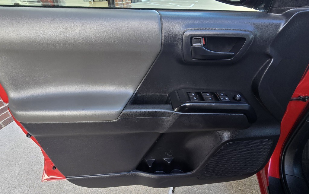 2022 Toyota Tacoma Image 21