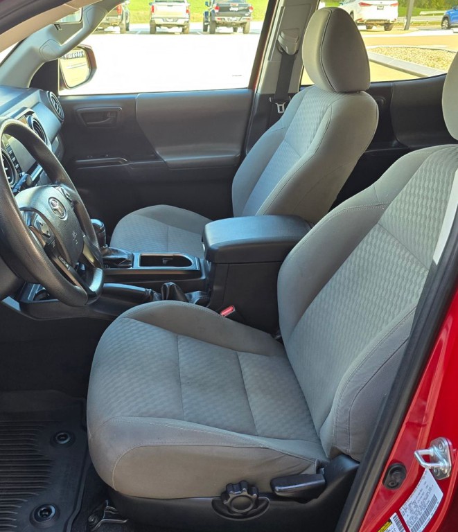 2022 Toyota Tacoma Image 17