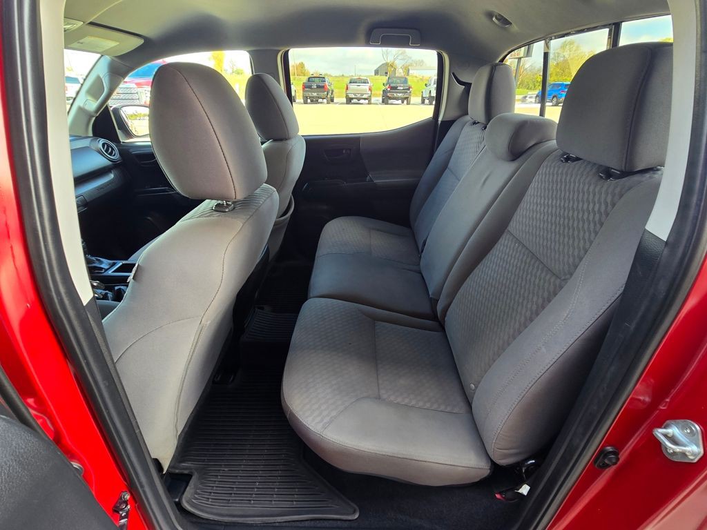 2022 Toyota Tacoma Image 36