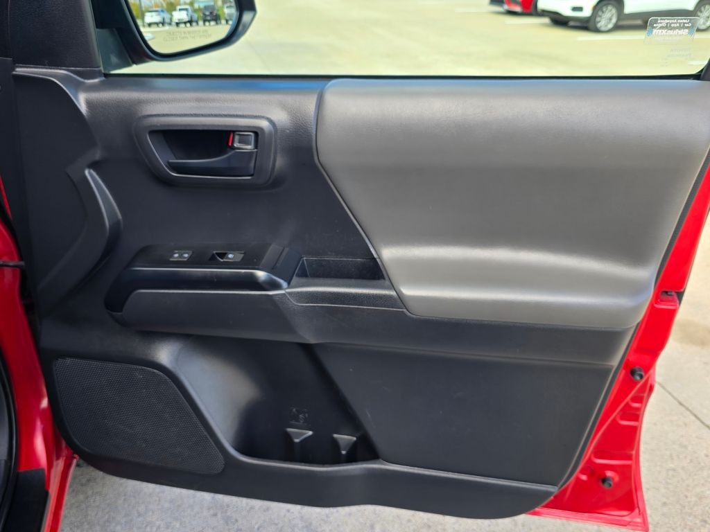 2022 Toyota Tacoma Image 39