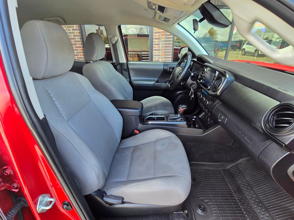 2022 Toyota Tacoma Image 40