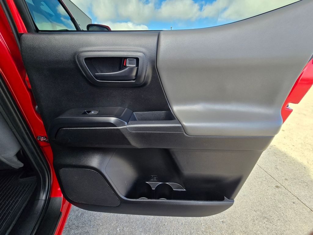 2022 Toyota Tacoma Image 42