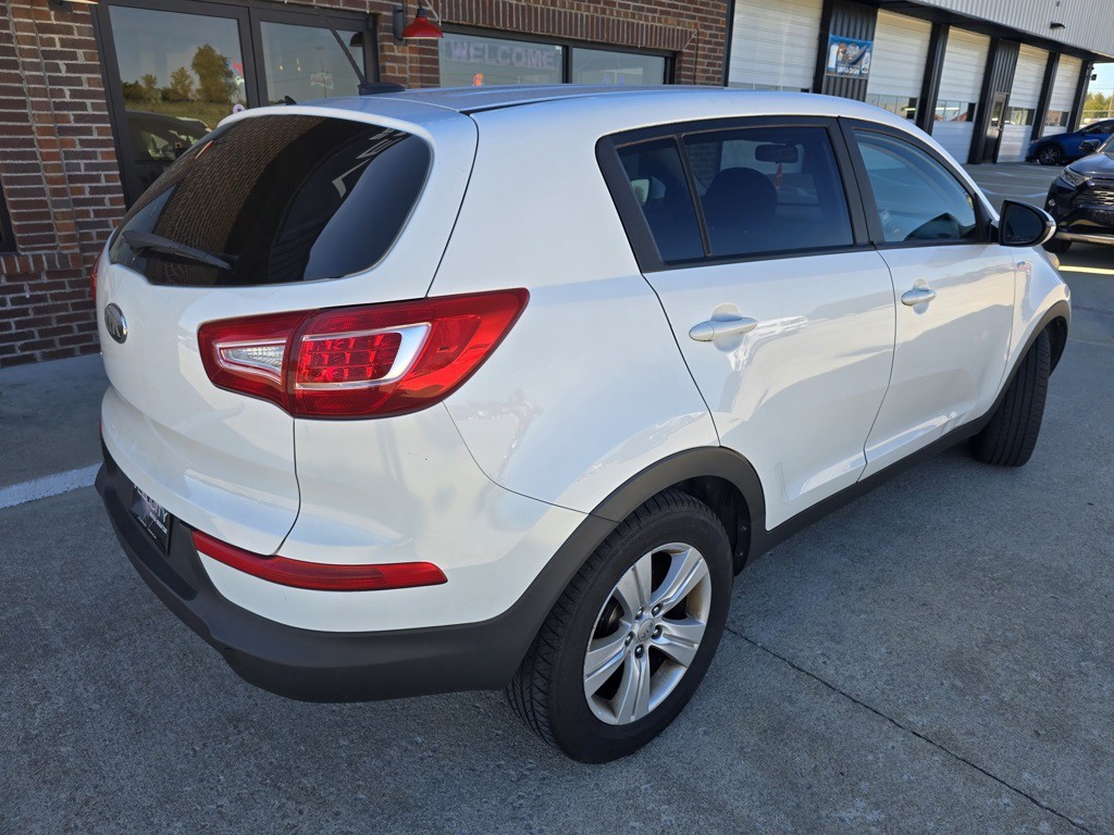 2013 Kia Sportage Image 2