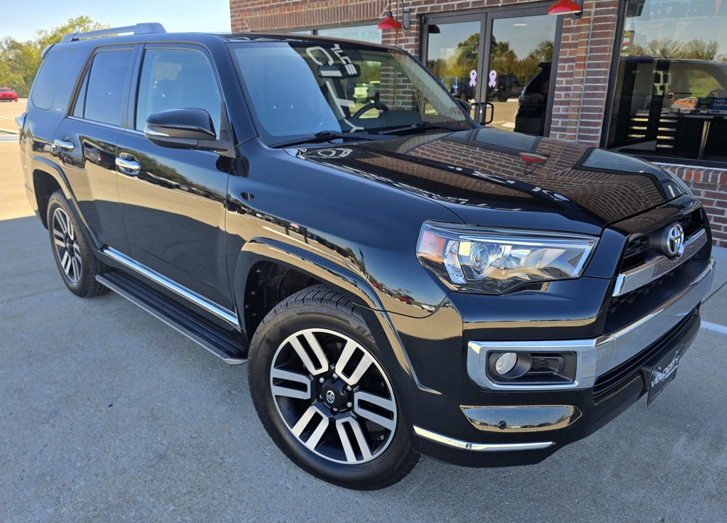 2019 Toyota 4Runner Image 2