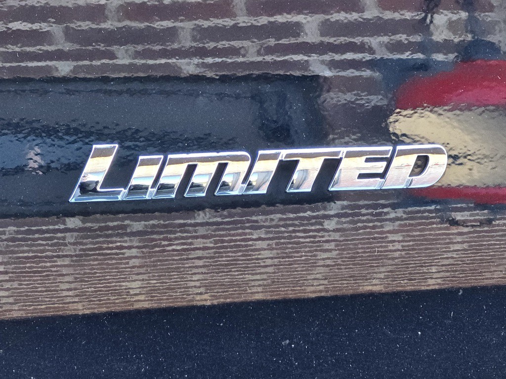 2019 Toyota 4Runner Image 17