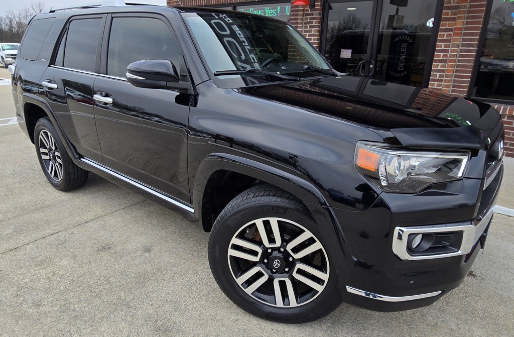 2018 Toyota 4Runner Image 3