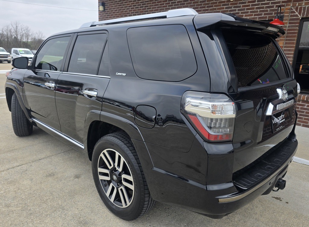 2018 Toyota 4Runner Image 6