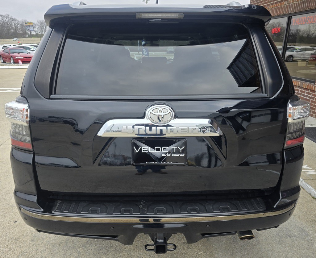 2018 Toyota 4Runner Image 8