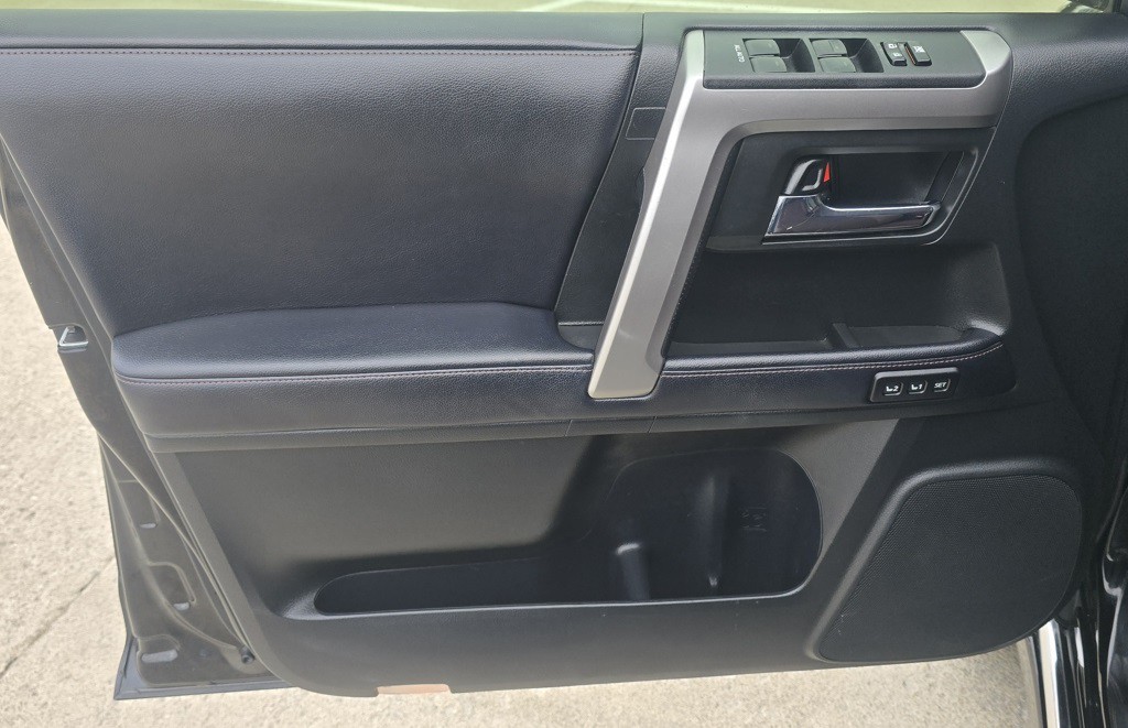 2018 Toyota 4Runner Image 15