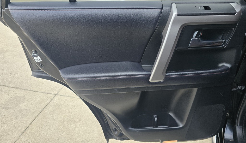 2018 Toyota 4Runner Image 37