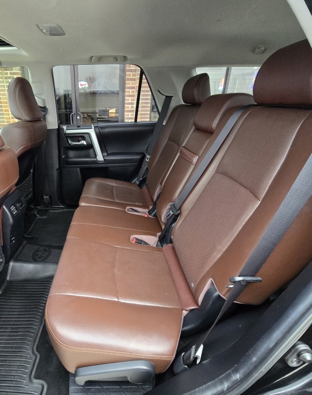 2018 Toyota 4Runner Image 39