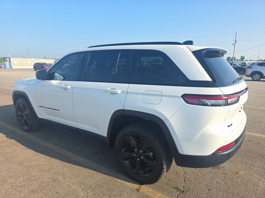 2023 Jeep Grand Cherokee Image 2