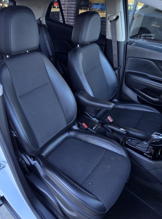 2022 Buick Enclave Image 31