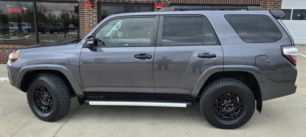 2021 Toyota 4Runner Image 6