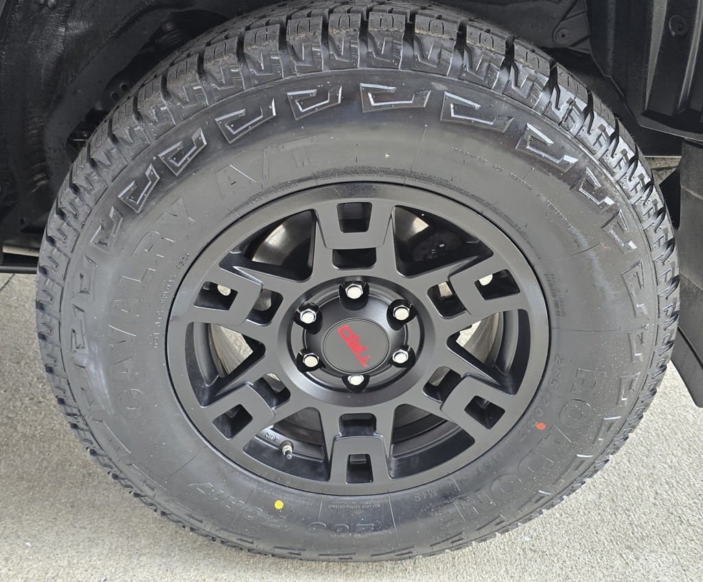 2021 Toyota 4Runner Image 14