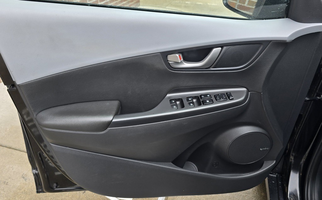 2021 Hyundai Kona Image 16