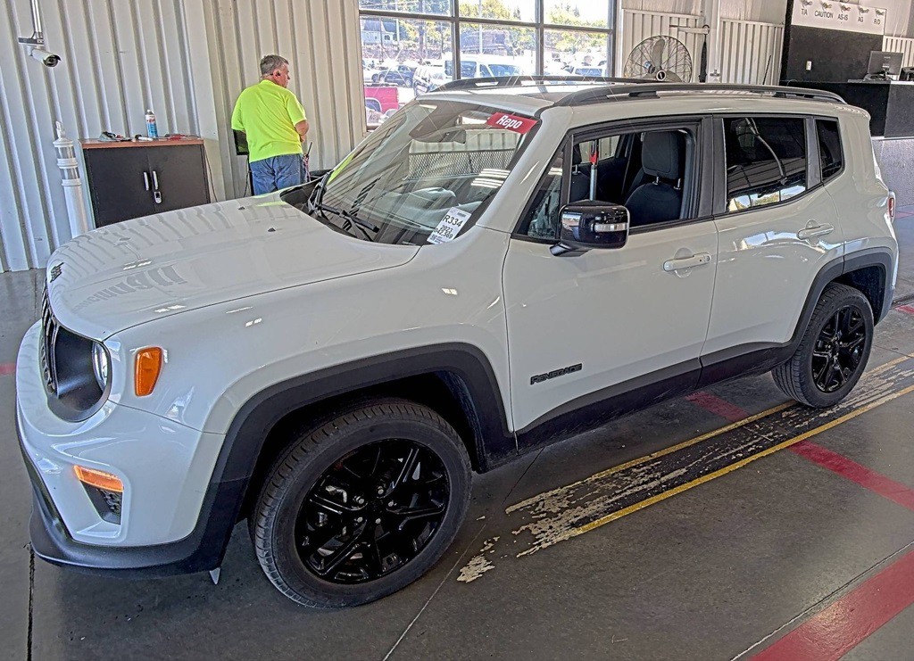 2023 Jeep Renegade Image 3