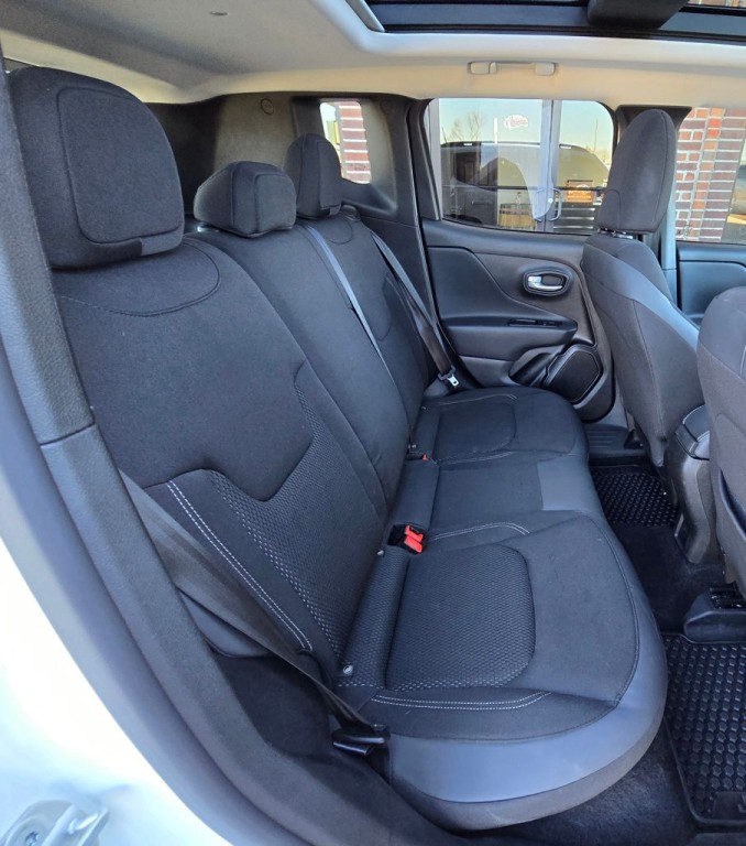 2023 Jeep Renegade Image 39